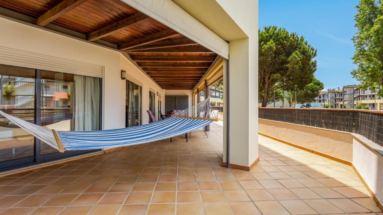 Wonderful Flat W/ Big Patio By Lovelystay ラゴス エクステリア 写真