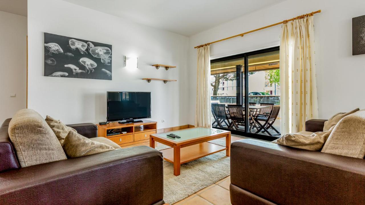 Wonderful Flat W/ Big Patio By Lovelystay ラゴス エクステリア 写真