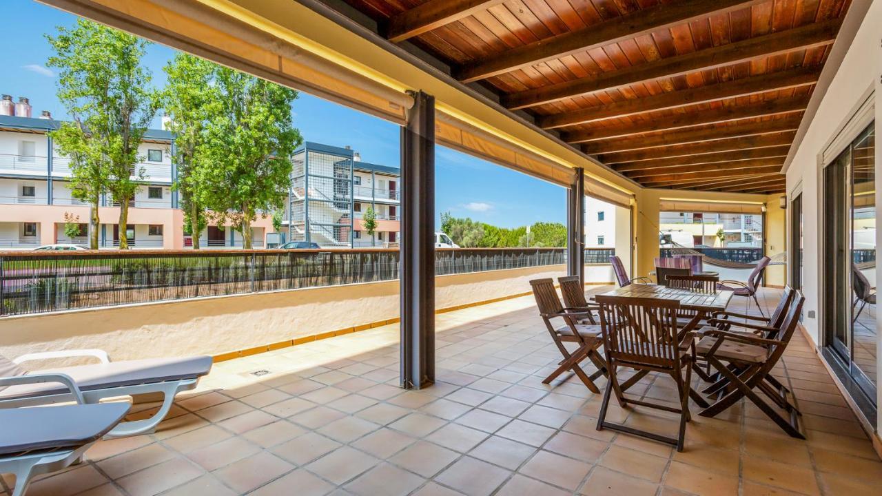 Wonderful Flat W/ Big Patio By Lovelystay ラゴス エクステリア 写真
