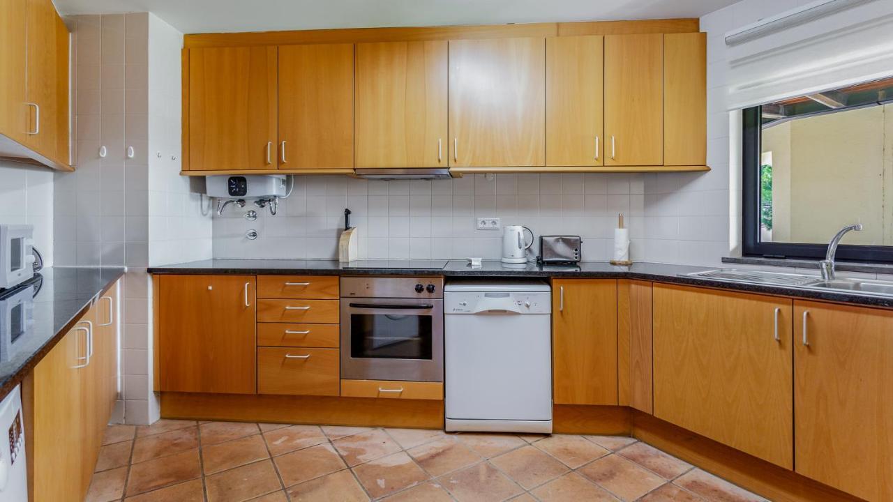 Wonderful Flat W/ Big Patio By Lovelystay ラゴス エクステリア 写真